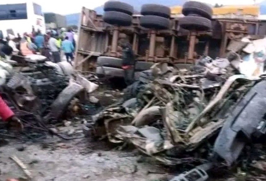 52 people died in a grisly road accident at Londiani junction along the Nakuru-Kericho highway.